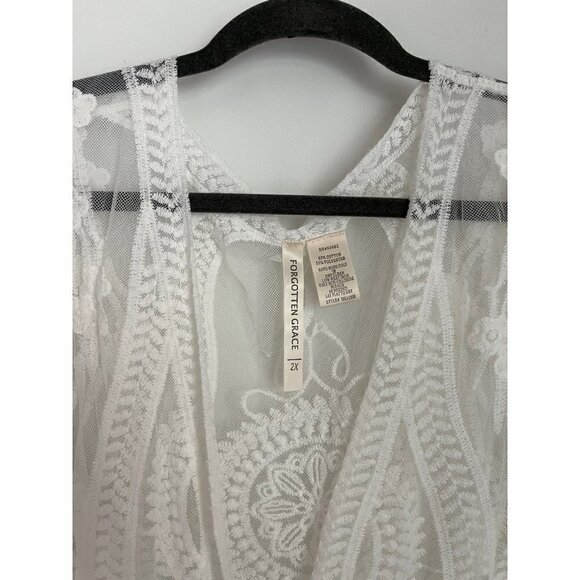 Lace Kimono - Picture 4 of 4